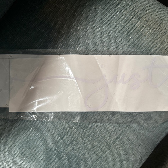 NWT Just Married Removable Vinyl Car Decal - Picture 5 of 5